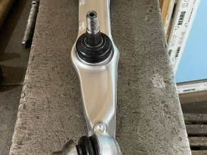 Рычага Mercedes-Benz W222 S500 после реставрации