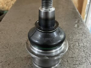 Реставрація шарових опор Lincoln Aviator