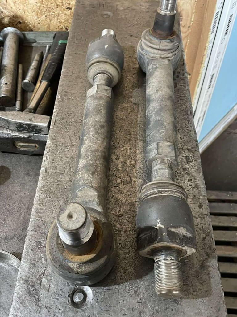 Реставрация рулевых тяг с наконечниками Трактора Claas Axion 950