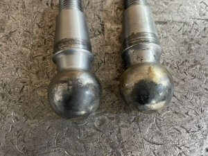 Пальцы рычагов BYD Leopard 3 после разборки