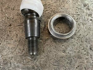 Состояние пальца рычага Maserati Levante