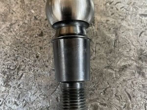 Состояние пальца рычага Мазерати Леванте