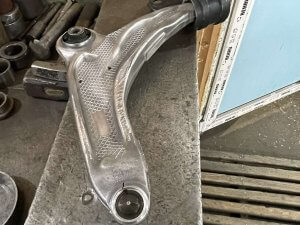 Палец рычага Lincoln MKX после заливки