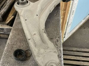 Рычаги Линкольн МКИкс до реставрации