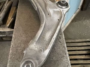 Рычаги Lincoln MKX после очистки