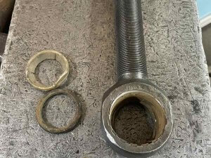 Состояние корпусов наконечников тягача Oshkosh